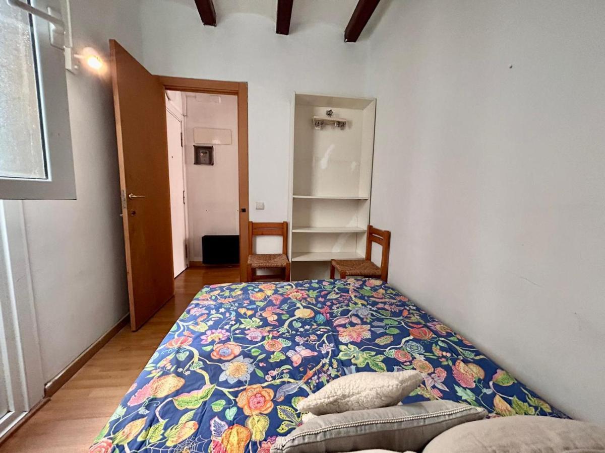 Ferienwohnung Apartamento Tranquilo Y Del Barrio Barcelona Exterior foto