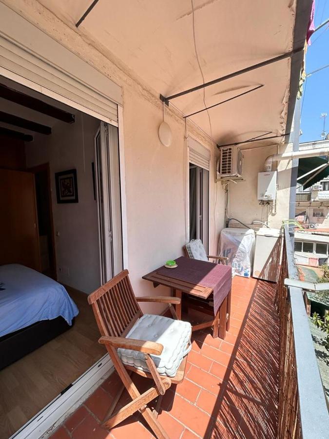 Ferienwohnung Apartamento Tranquilo Y Del Barrio Barcelona Exterior foto